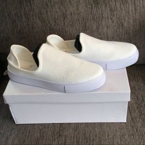 Danskin Swift slip on styling sneaker Size 7 New